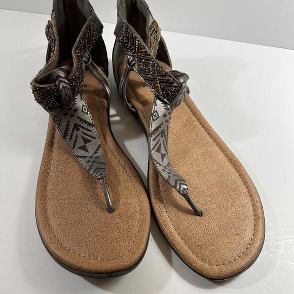 Minnetonka Sandals Womans 9 Beaded Flats Leather Brown Ankle Thong Bohemian - Picture 6 of 9